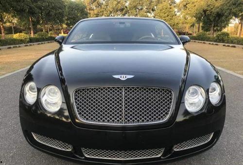 结婚送宾利的网红车,宾利豪车闪耀，见证爱情盛宴