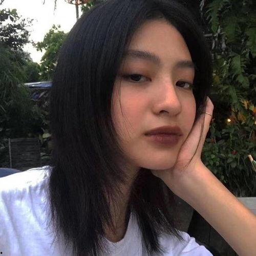 日照头条最感人图片女,女孩的微笑点亮了整个世界