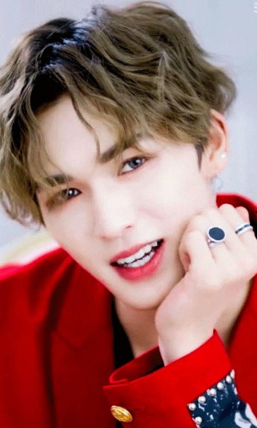 病态美的男明星,揭秘娱乐圈的独特魅力