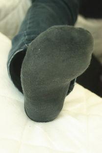 男明星脚心图片,明星日常生活的真实写照